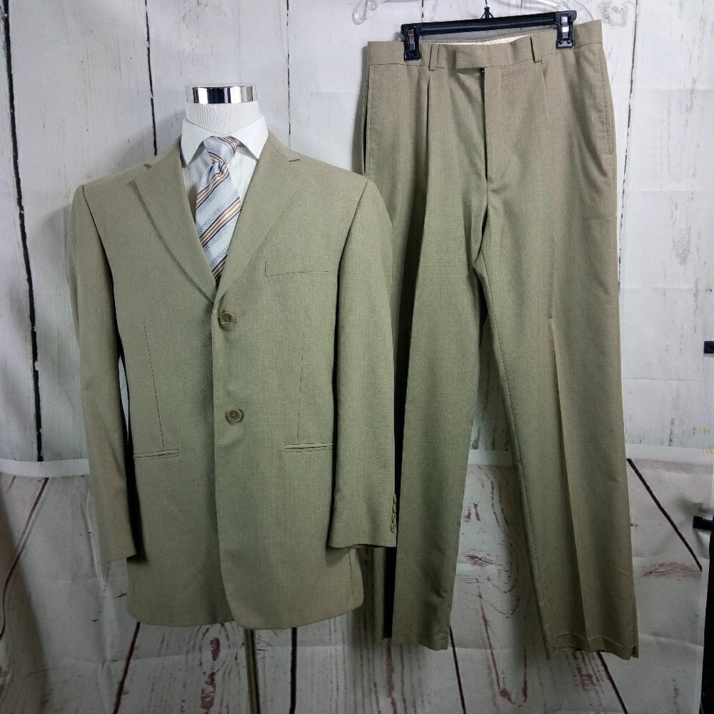 Haggar Enterprise 42L 2 Button Tan 2pc Suit 32W